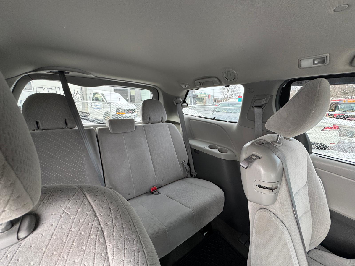 Toyota Sienna Le Km Certified Warranty Principle Auto Ltd