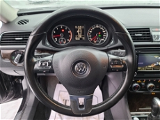 2015 - Volkswagen - Passat - 1VWCS7A34FC100602