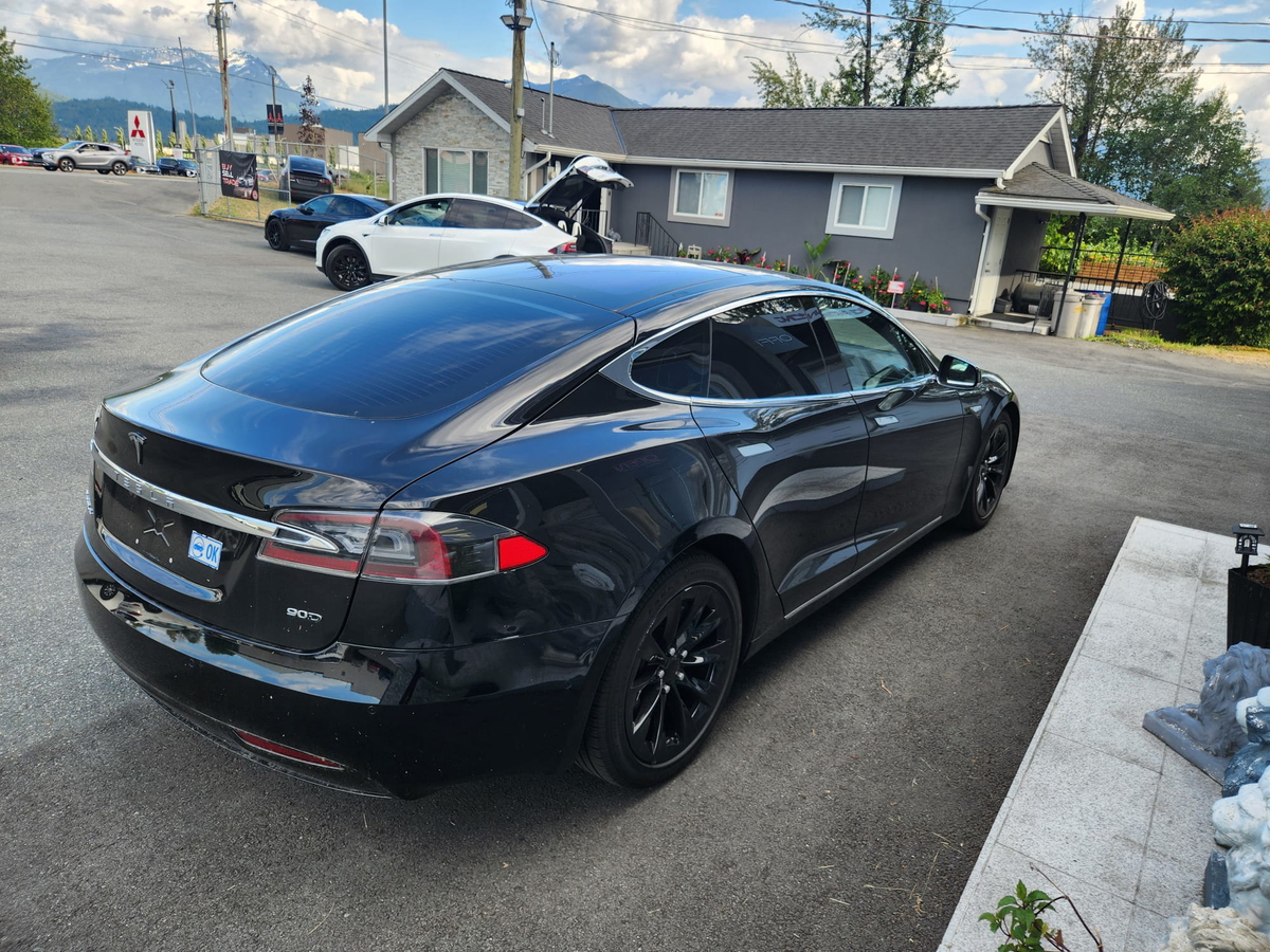 2016 Tesla Model S