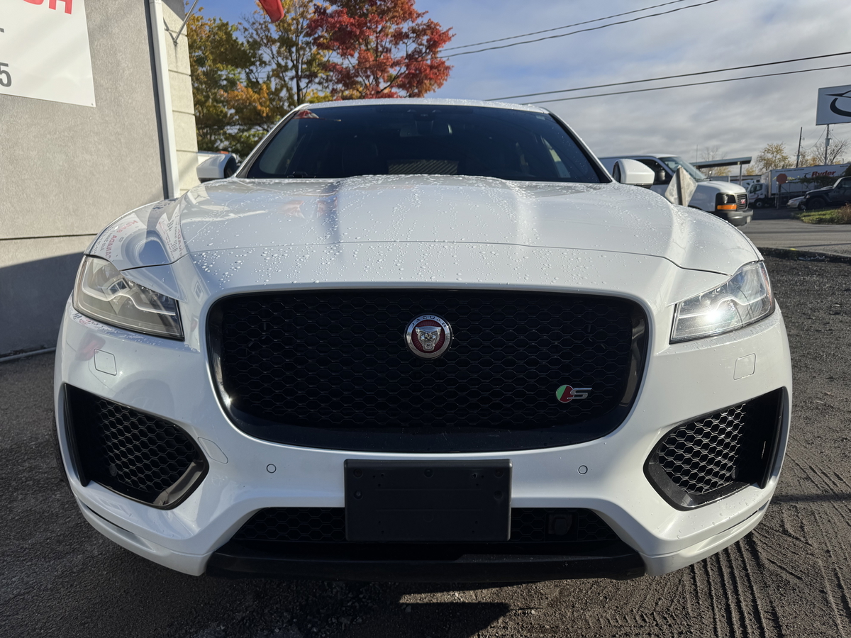 2018 Jaguar F-PACE