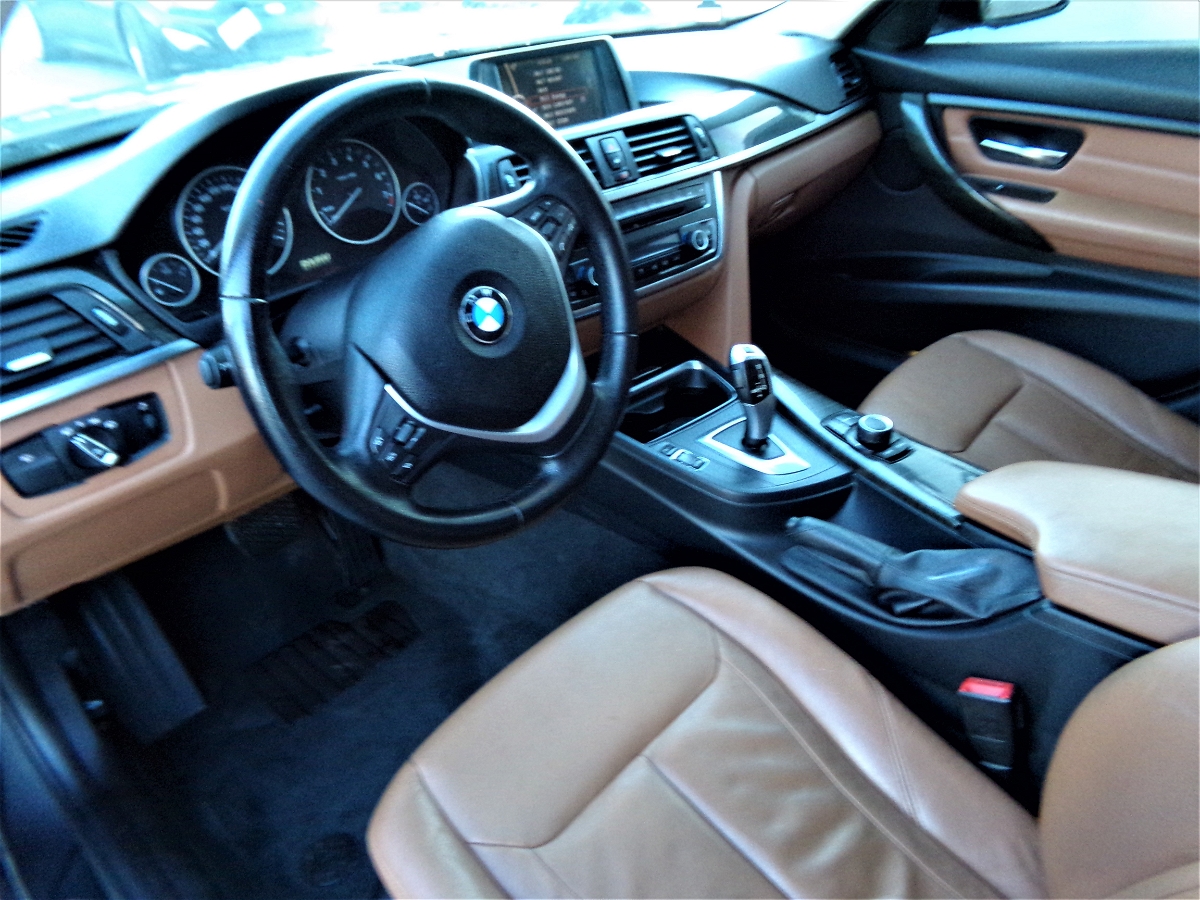 2013 - BMW - 3-Series - WBA3B3C53DF541477