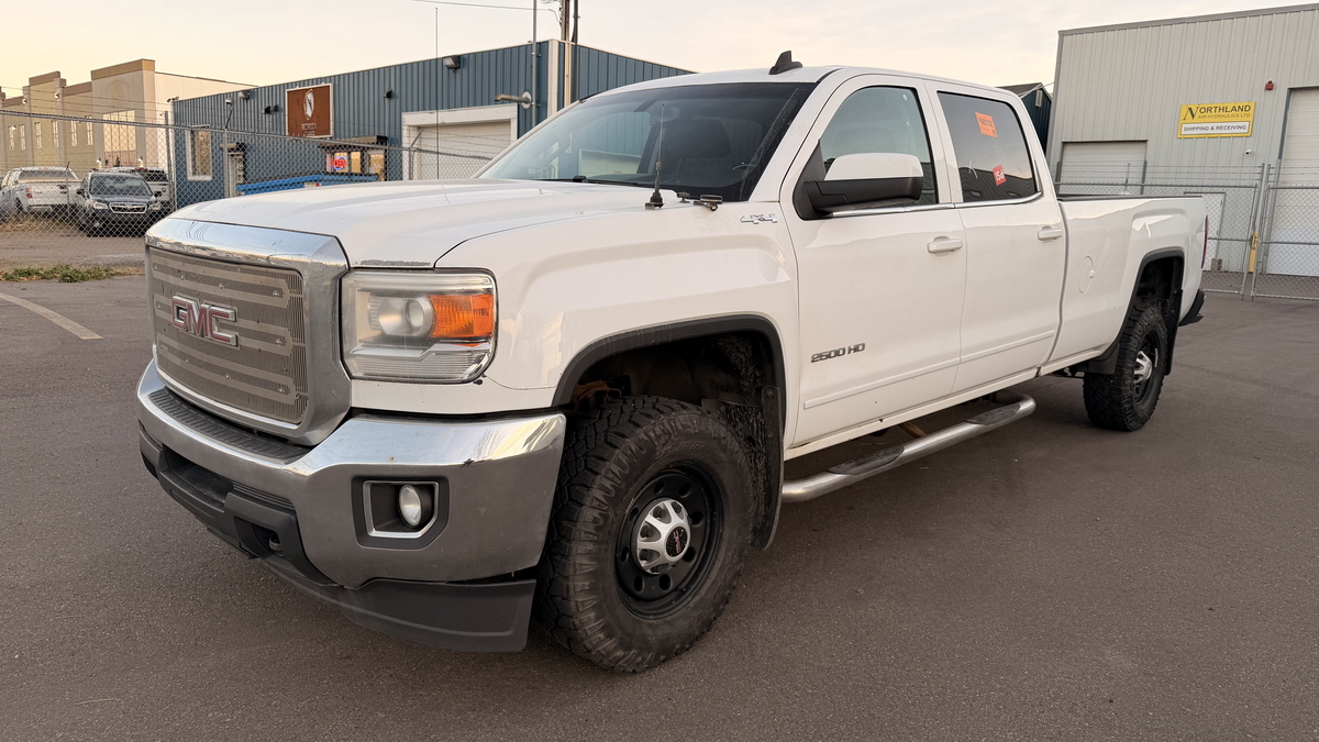 2015 GMC SIERRA 2500HD SLE CREW 4x4 LONG BED