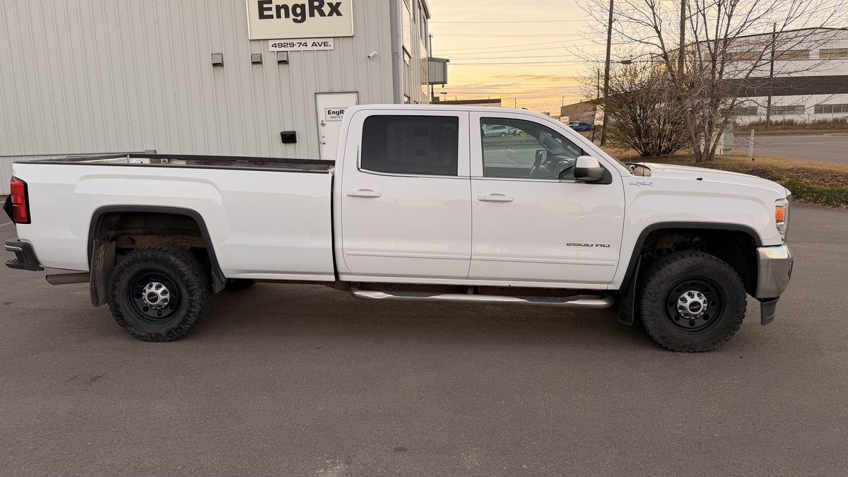 2015 GMC SIERRA 2500HD SLE CREW 4x4 LONG BED
