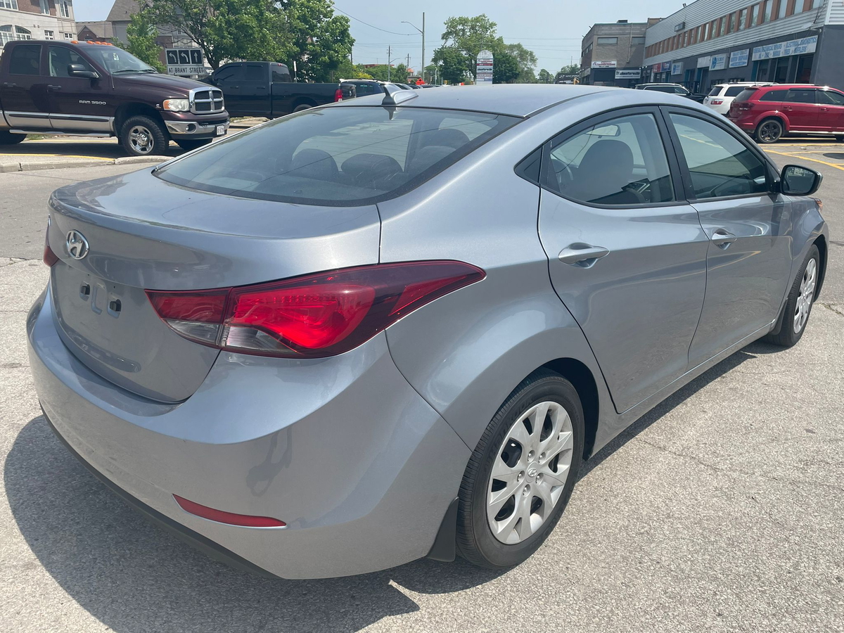 ﻿2016﻿ ﻿Hyundai﻿ ﻿Elantra﻿ ﻿SE﻿ - United Auto Sales