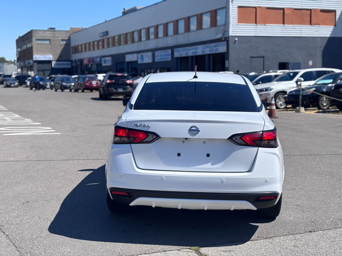 2022 Nissan Versa