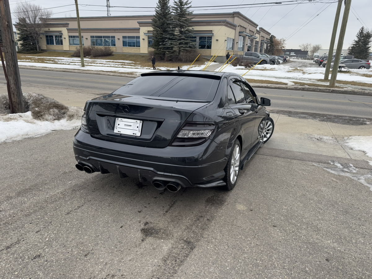 ﻿2012﻿ ﻿mercedes-benz﻿ ﻿c-class﻿ ﻿c300 4matic ﻿ 4wd - Calgary Car Lot