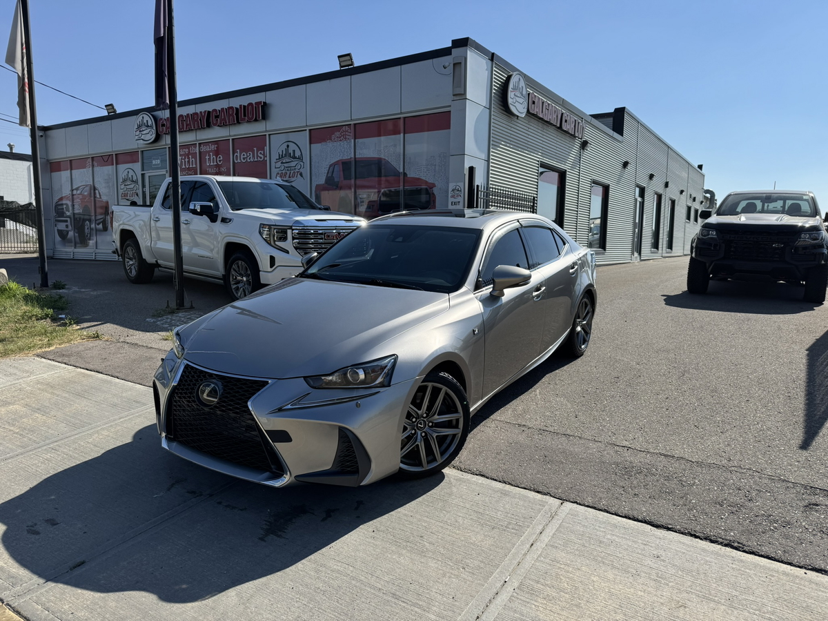 2020 Lexus IS
