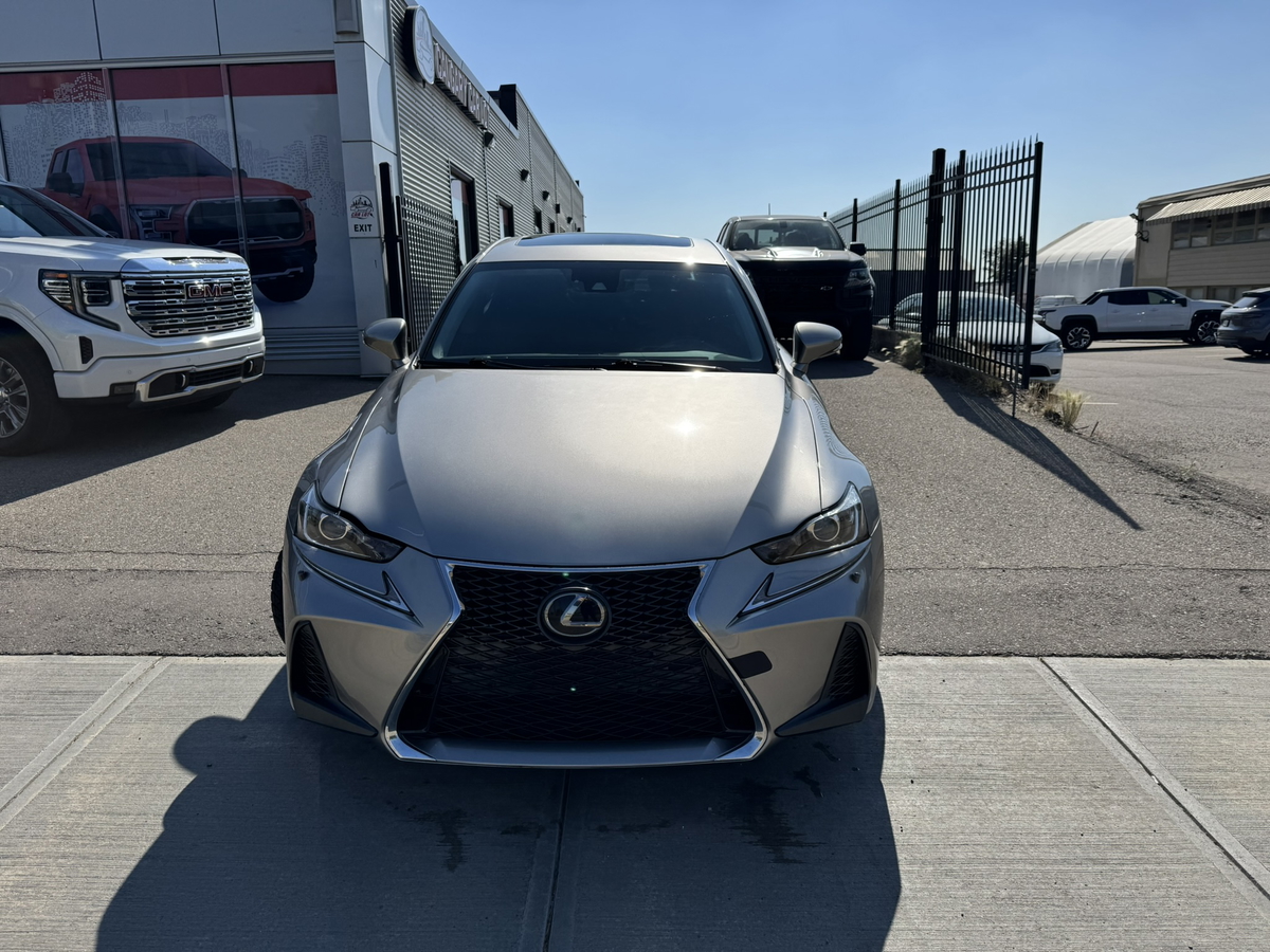 2020 Lexus IS