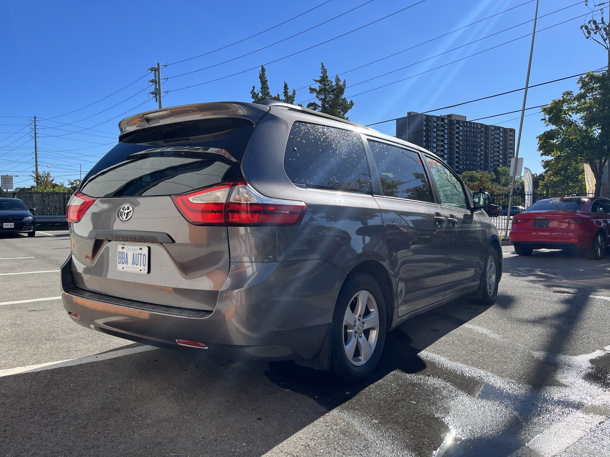 ﻿2015﻿ ﻿Toyota﻿ ﻿Sienna﻿ ﻿L﻿ - BBA Auto Inc.