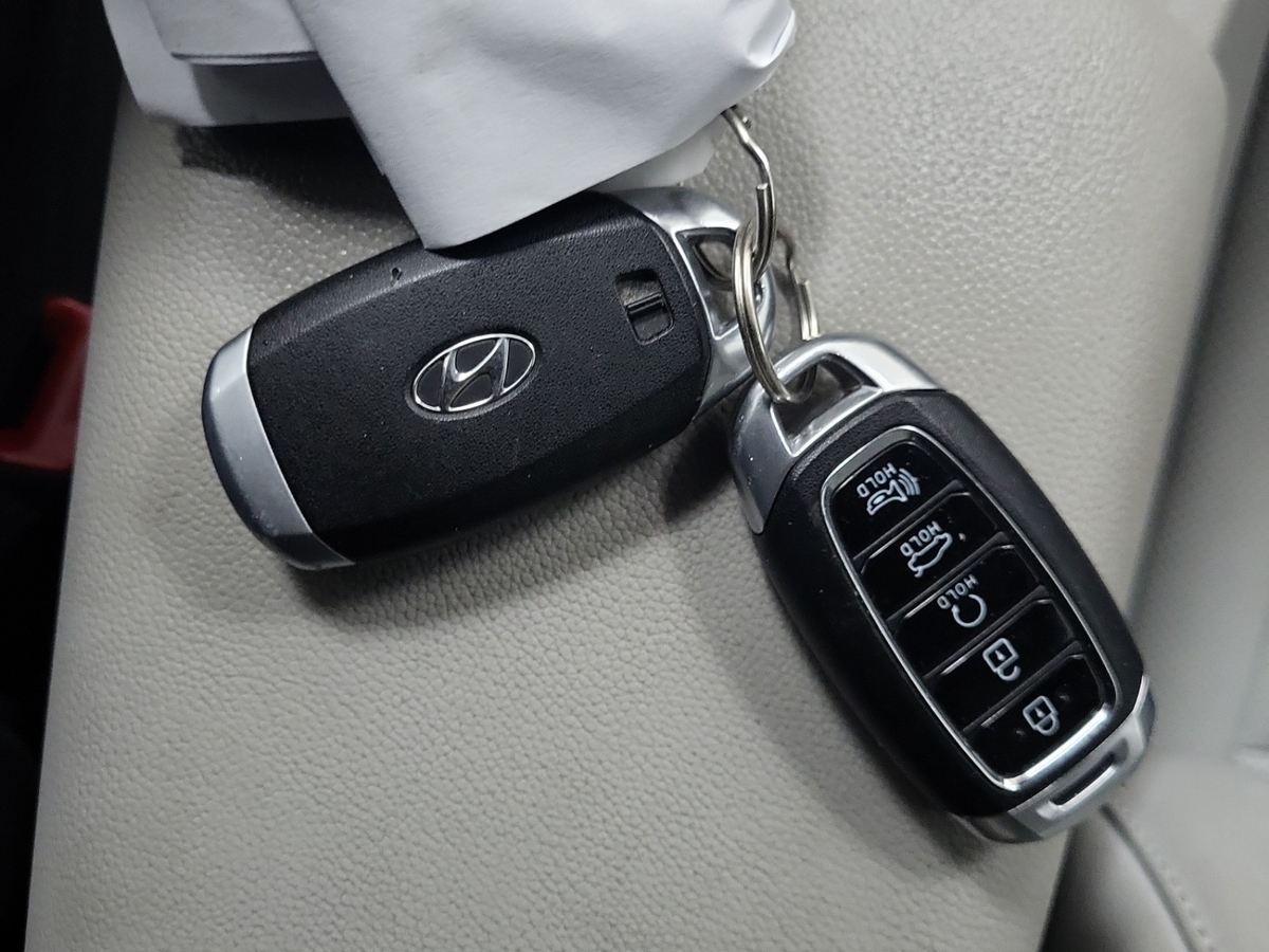 2023 Hyundai Elantra Hybrid