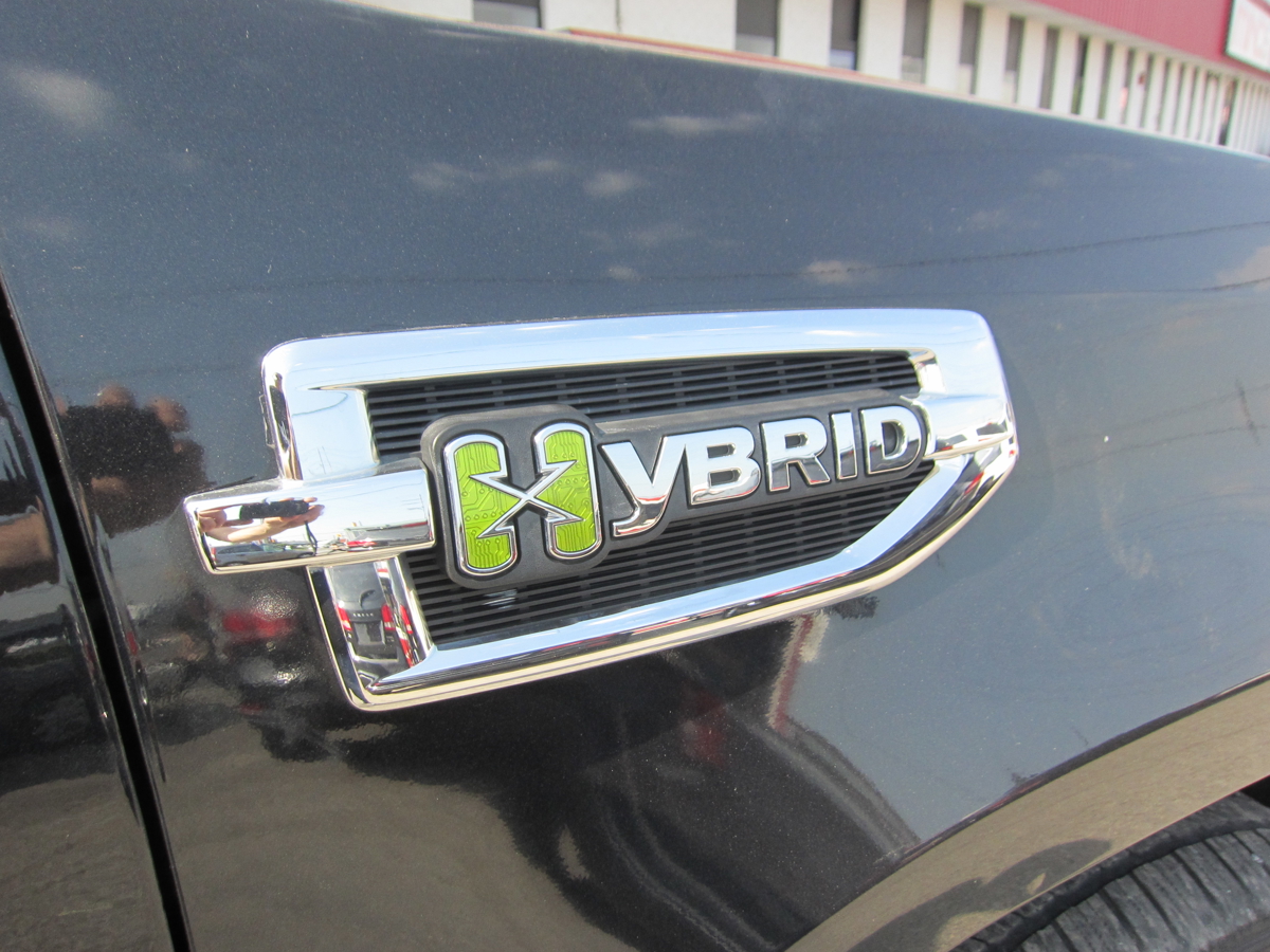 2012﻿ ﻿Cadillac﻿ ﻿Escalade Hybrid﻿ ﻿Platinum﻿