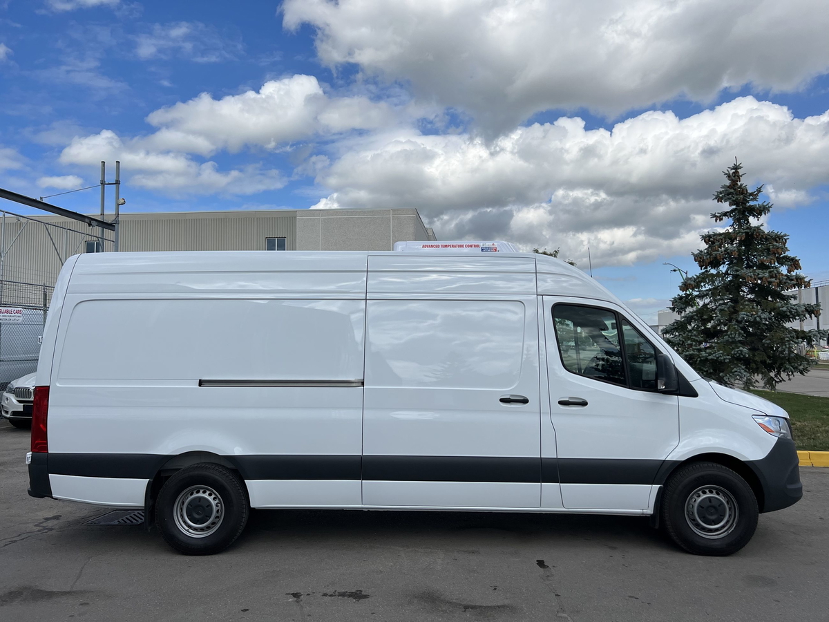 2022 Mercedes-Benz Sprinter Cargo Van Mercedes Sprinter 2500-REEFER ...