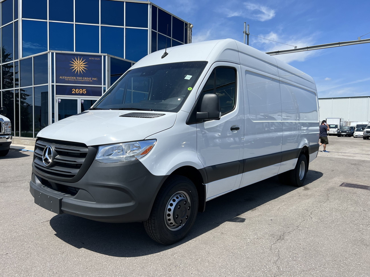 2023 Mercedes-Benz Sprinter