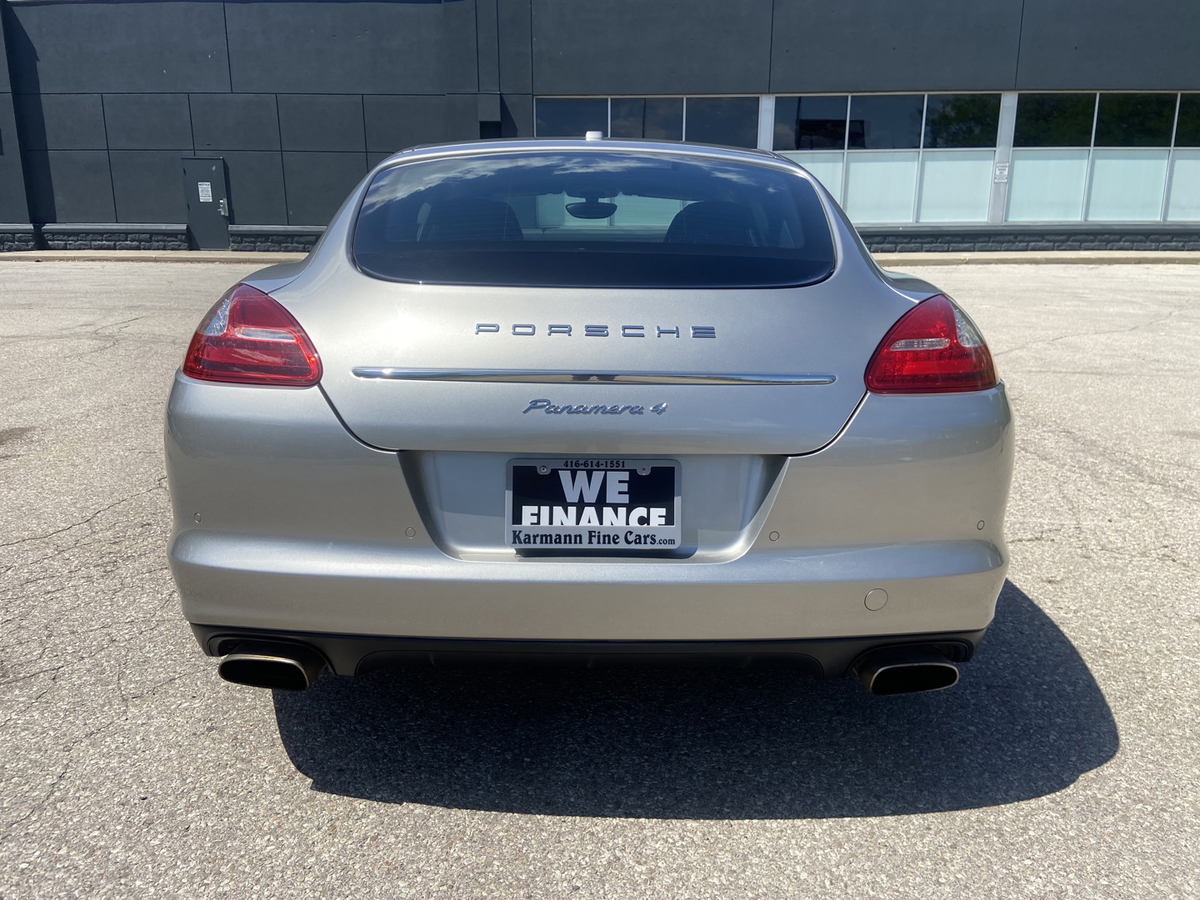 2011 Porsche Panamera