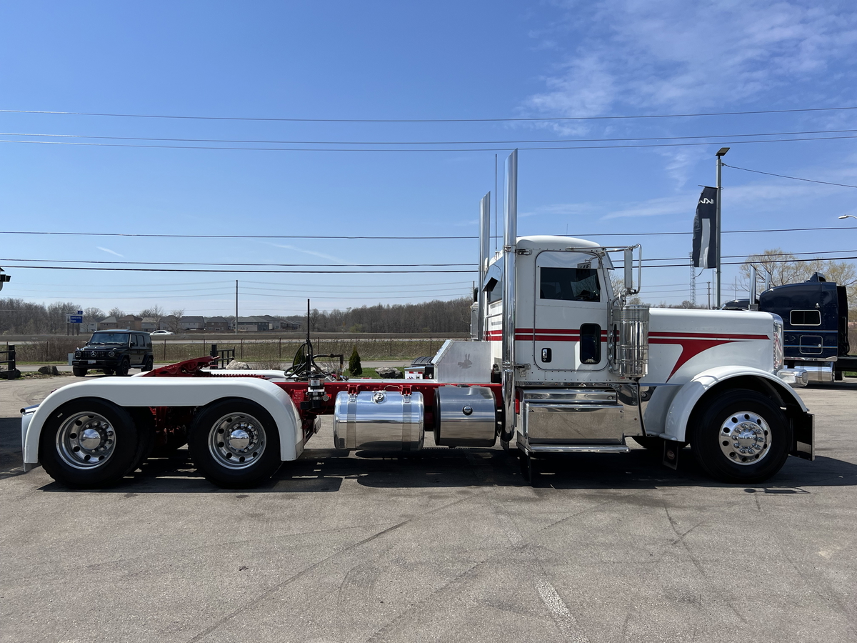 ﻿2014﻿ ﻿Peterbilt﻿ ﻿389﻿ ﻿LONG NOSE﻿ - Wheel Truck Sales