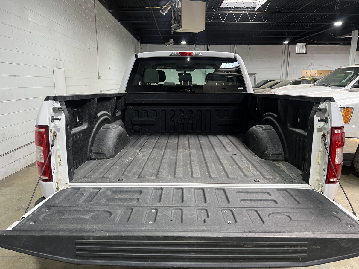 ﻿2018﻿ ﻿Ford﻿ ﻿F-150﻿ ﻿4X4! 6.5FT BOX! ONE OWNER WE FINANCE!﻿ - Skaf Auto