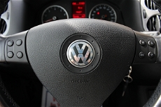 2009 - Volkswagen - Tiguan - WVGBV75N09W537755