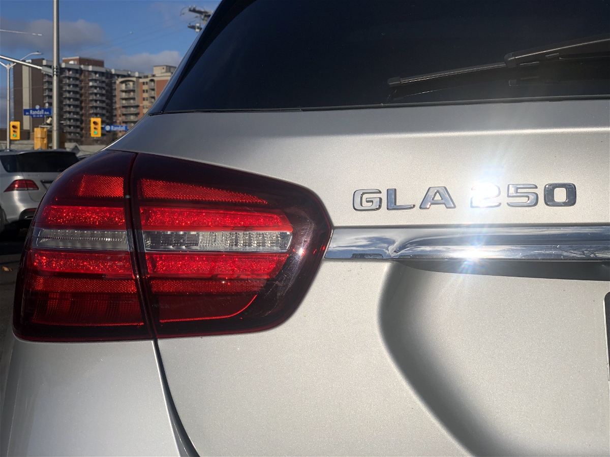 2018 - Mercedes-Benz - GLA-Class - 	WDCTG4GB7JJ415474
