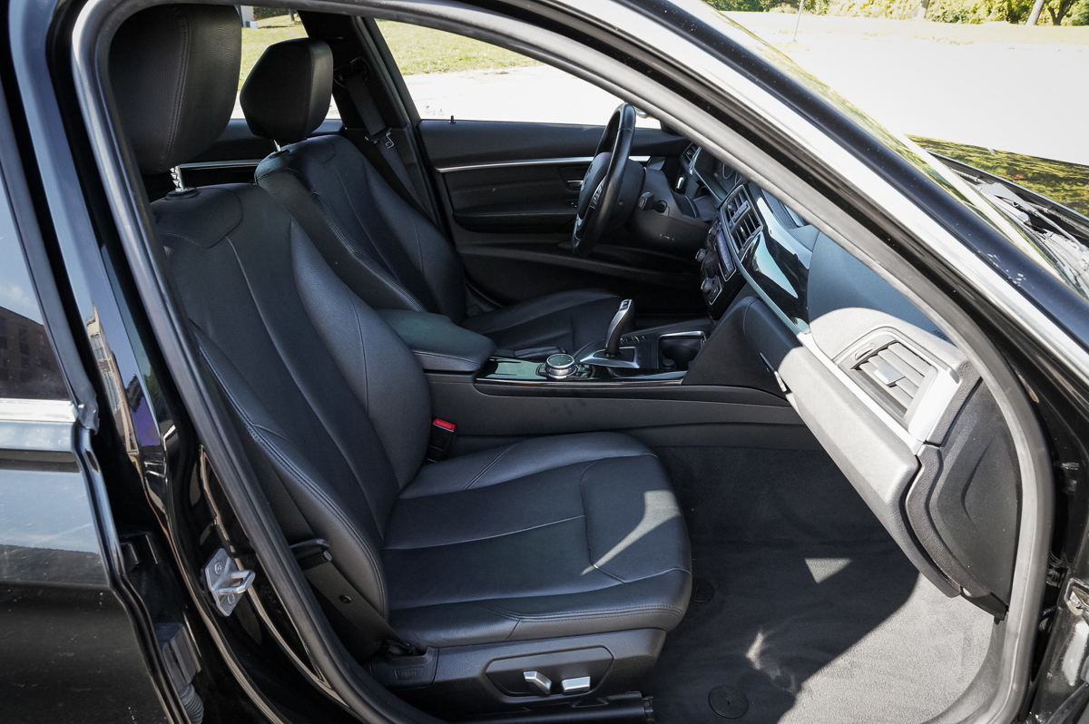 2016﻿ ﻿BMW﻿ ﻿3-Series﻿ ﻿328i XDrive | Sunroof | Heated Seats
