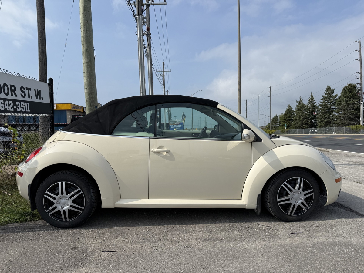 2010 Volkswagen New Beetle