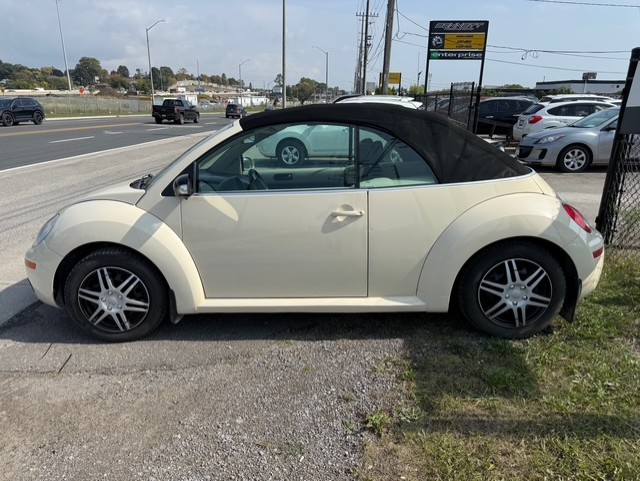 2010 Volkswagen New Beetle
