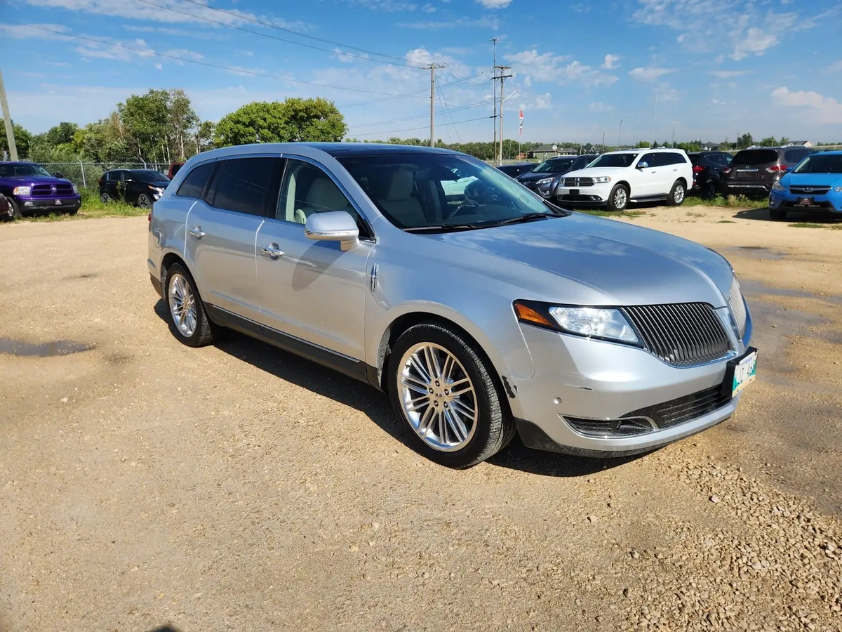 2015 Lincoln MKT