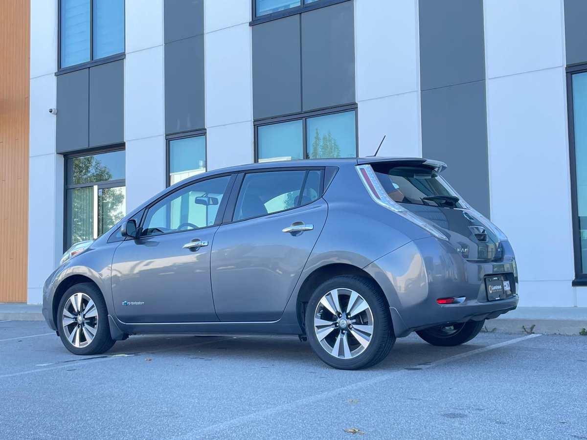 2015 Nissan LEAF