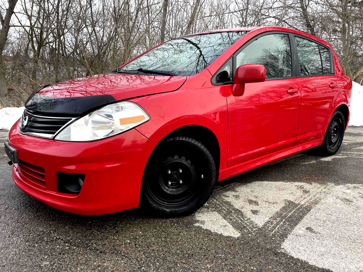 ﻿2012﻿ ﻿Nissan﻿ ﻿Versa﻿ ﻿1.8 SL﻿ - NewCastle Auto