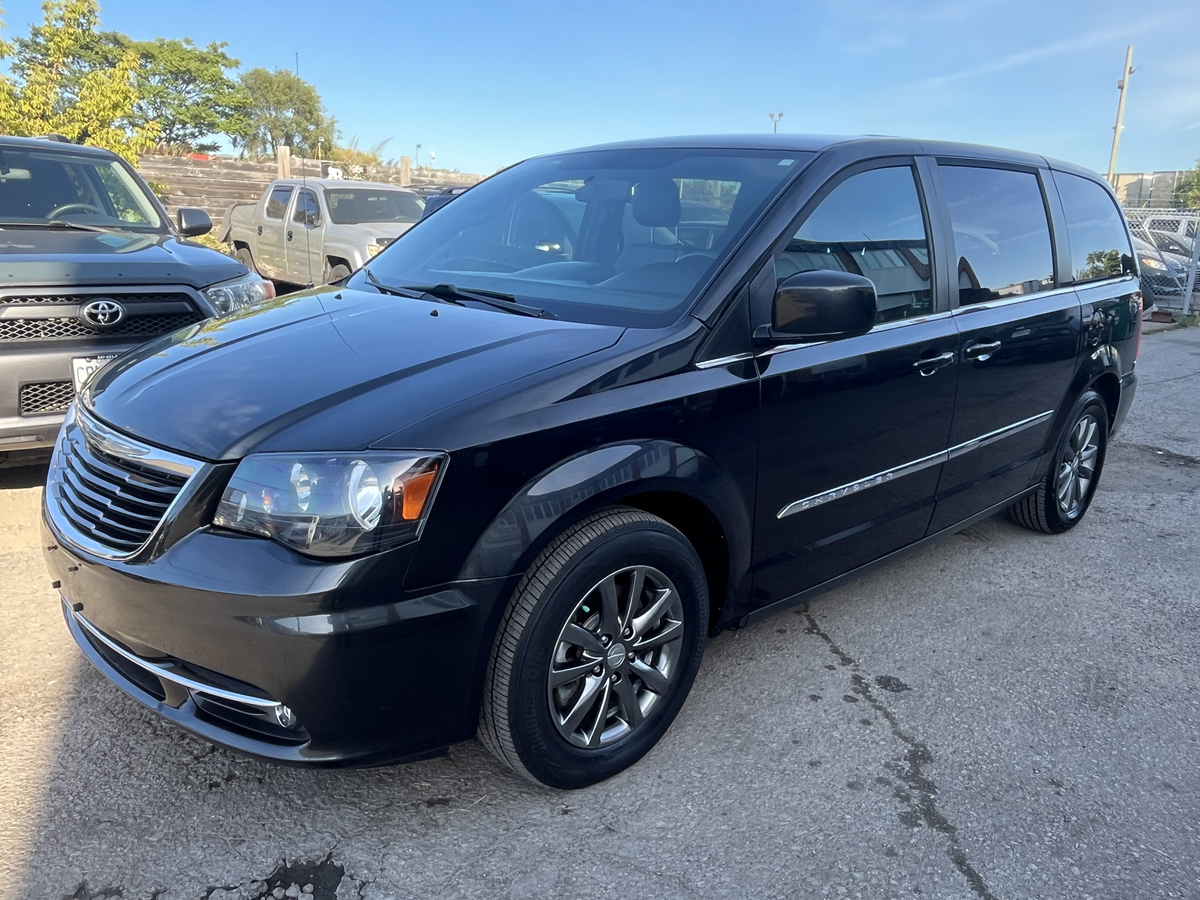 2015 Chrysler Town & Country