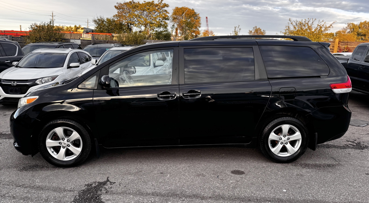 2011 Toyota Sienna