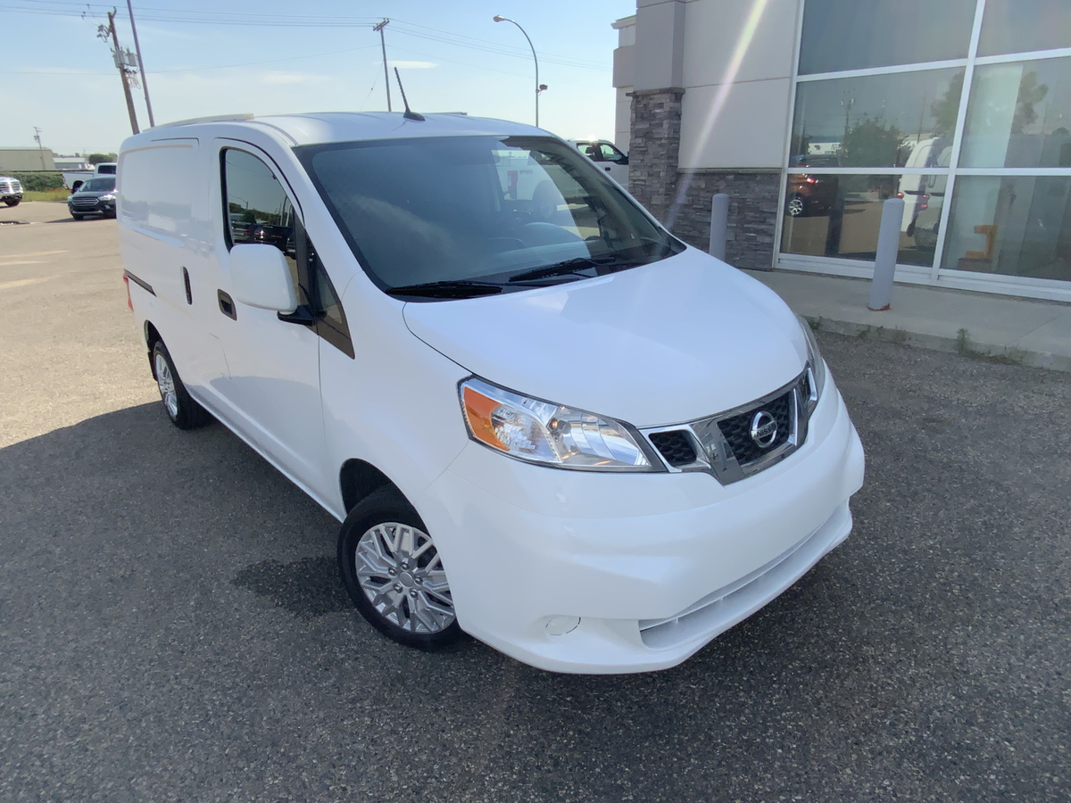 Nissan best sale 200 sv